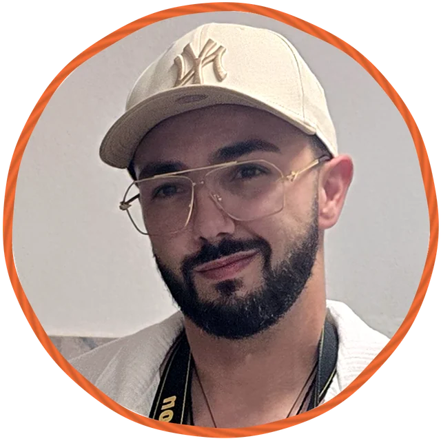 Mattia, chi c'è dietro Comanda